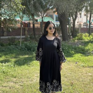Rangresa Black dress